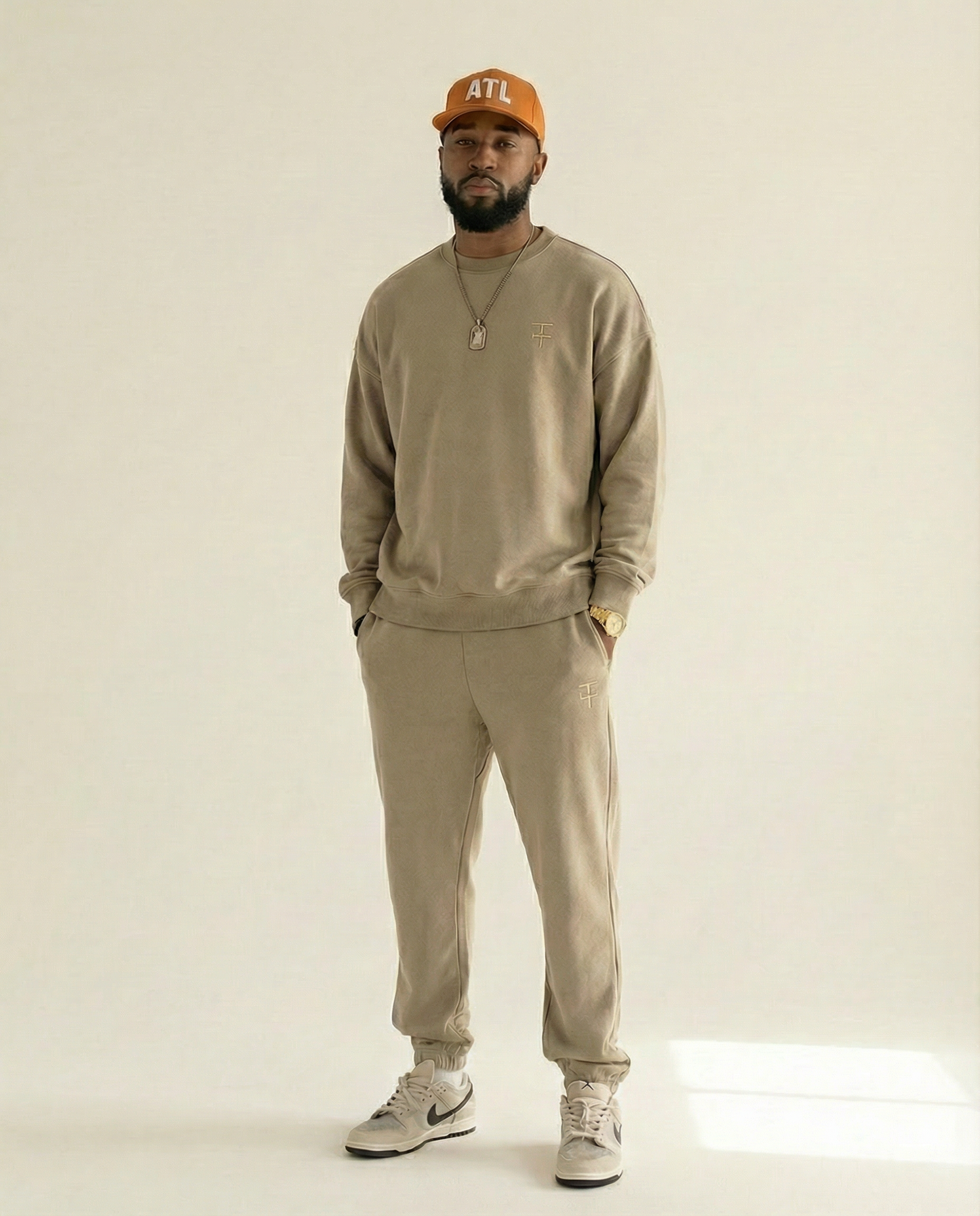 MENS CREWNECK